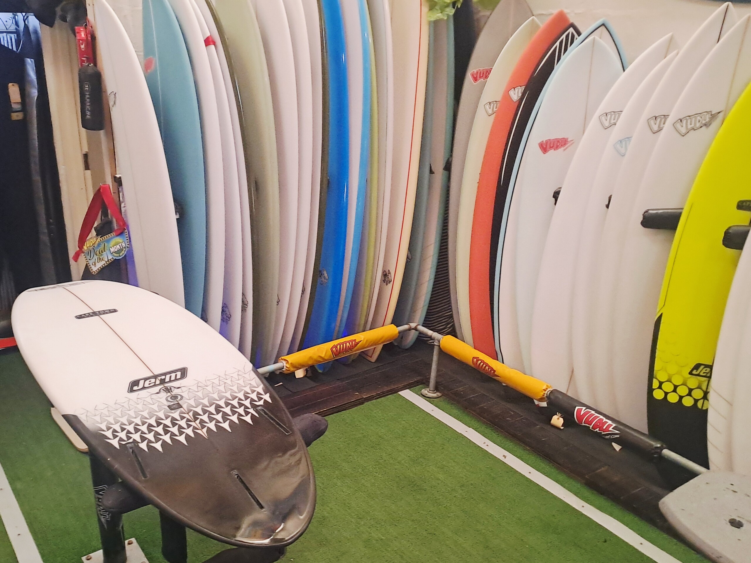 NEW SURFBOARD CAPE TOWN CLASSIC STEP -UP 6’2″ 19.5 X 2.625″ 34L ADVANCED